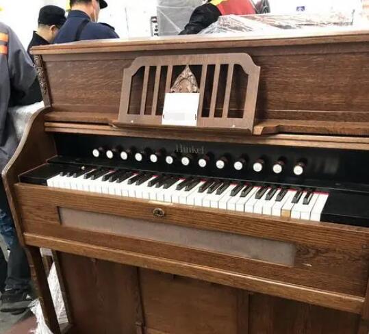 舊鋼琴進口報關(guān)費用多少？(舊鋼琴進口報關(guān)多少錢)